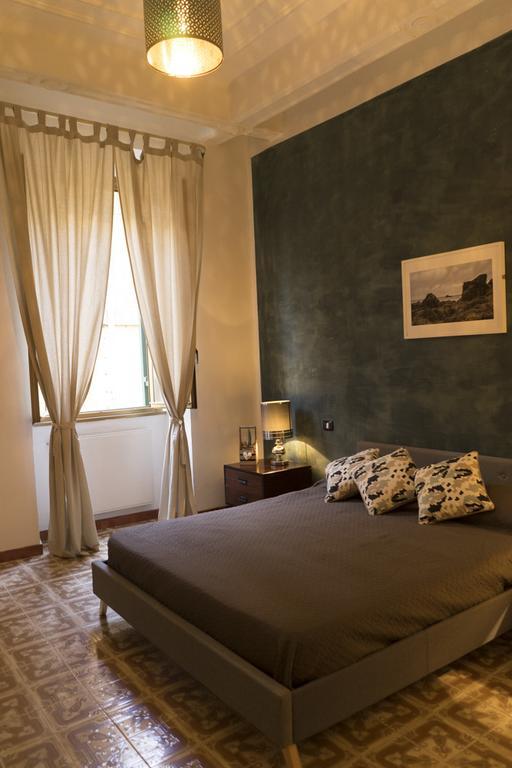 Trastevere Corner Eight Hotel โรม ภายนอก รูปภาพ